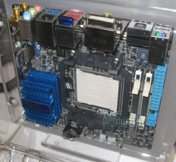ASUS M4A88T- I Deluxe